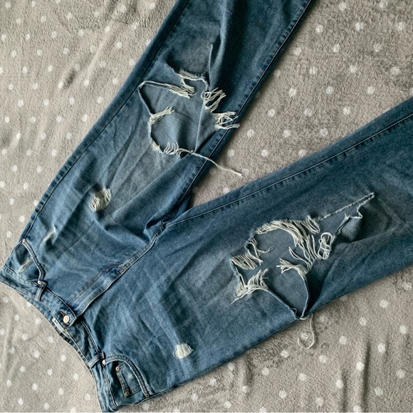 Ripped high rise jeans - Picture 6 of 7